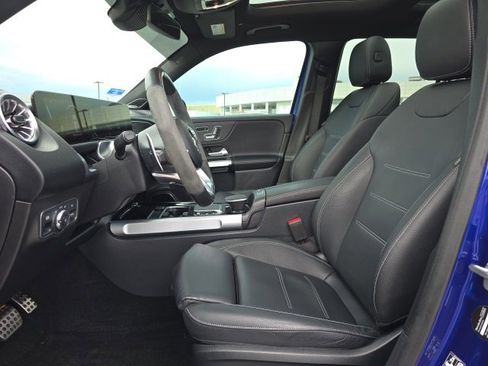 Used 2023 Mercedes-Benz GLB 35 AMG 4MATIC image 11