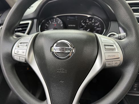 Used 2014 Nissan Rogue SV w/ SV Premium Package FWD image 33