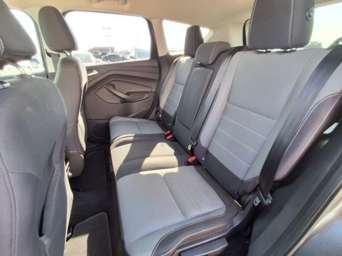 Used 2016 Ford Escape SE FWD image 16