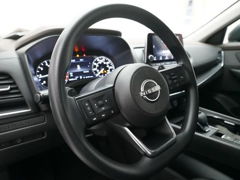 Used 2023 Nissan Rogue S AWD/4WD image 8