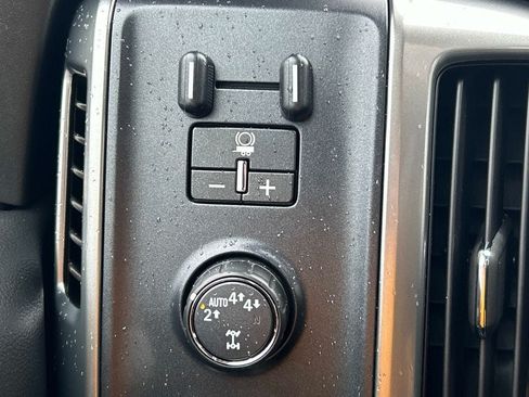 Used 2018 Chevrolet Silverado 1500 LTZ Z71 w/ Redline Edition AWD/4WD image 23