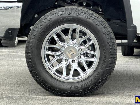 Used 2022 Chevrolet Silverado 3500 LTZ w/ LTZ Plus Package image 33