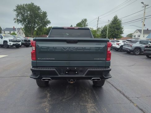 Certified 2025 Chevrolet Silverado 1500 Custom Trail Boss AWD/4WD image 8