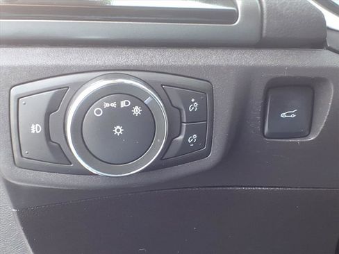 Used 2016 Ford Fusion SE image 22