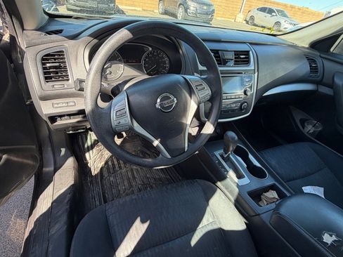 Used 2018 Nissan Altima 2.5 S w/ S Convenience Package image 11