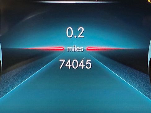 Used 2022 Mercedes-Benz GLS 450 4MATIC image 27