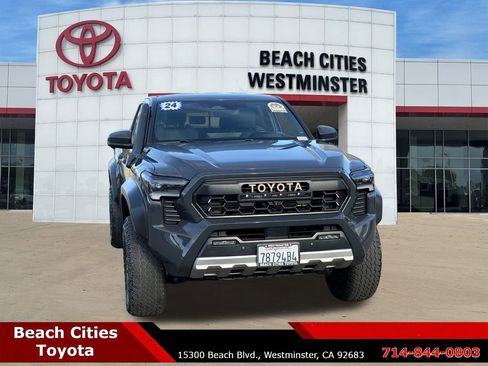 Used 2024 Toyota Tacoma Trailhunter image 3