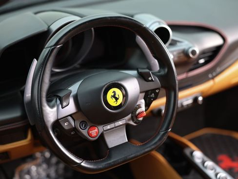 Used 2021 Ferrari F8 Tributo RWD image 29