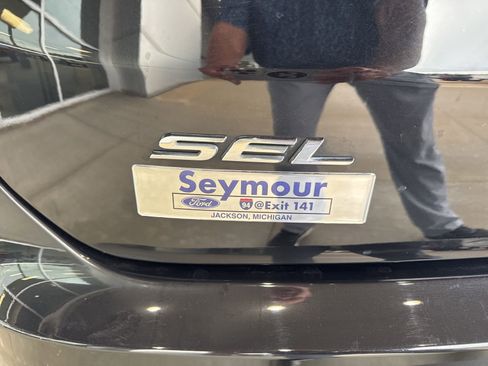 Certified 2024 Ford Edge SEL w/ Convenience Package AWD/4WD image 15