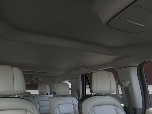 New 2026 Lincoln Navigator Premiere AWD/4WD image 22