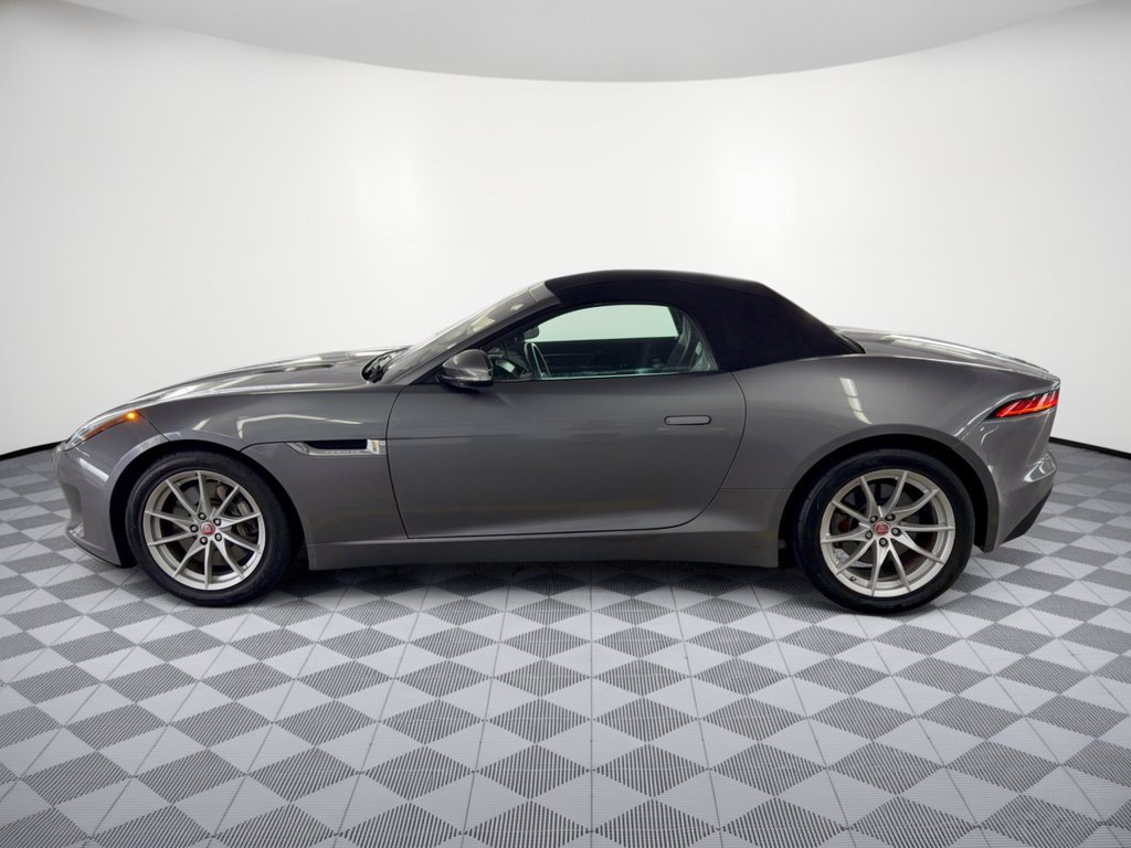 Used 2020 Jaguar F-TYPE Convertible RWD image 2