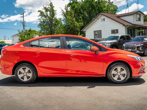 Used 2018 Chevrolet Cruze LS FWD image 5