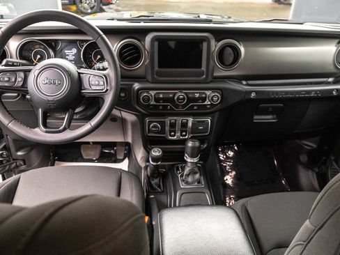 Used 2023 Jeep Wrangler Sport AWD/4WD image 31