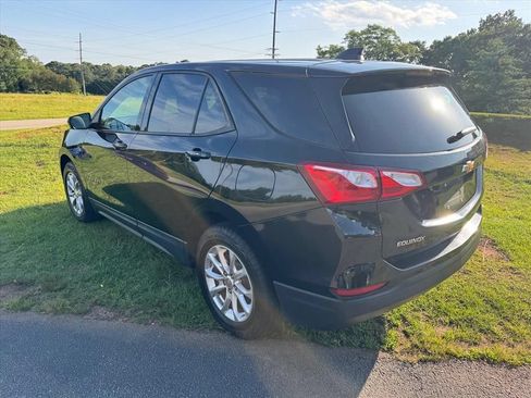 Used 2019 Chevrolet Equinox LS w/ LS Convenience Package FWD image 7