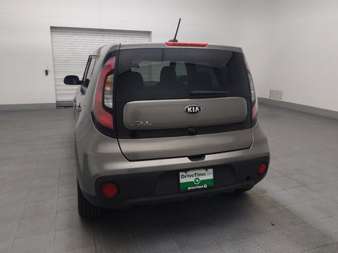 Used 2019 Kia Soul FWD image 6