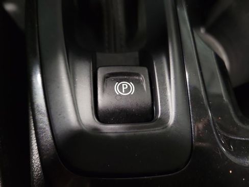 Used 2021 Chevrolet TrailBlazer LT w/ Convenience Package image 15