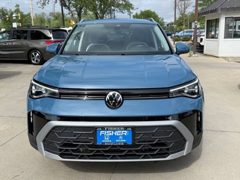 Used 2025 Volkswagen Taos SE AWD/4WD image 9