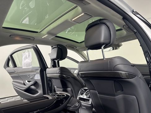 Used 2020 Mercedes-Benz S 560 4MATIC Sedan image 23