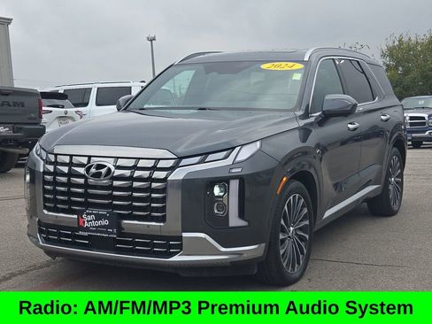 Used 2024 Hyundai Palisade Calligraphy image 4