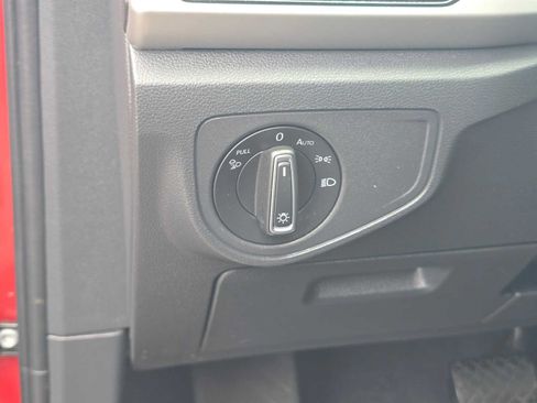Used 2023 Volkswagen Atlas SE AWD/4WD image 24