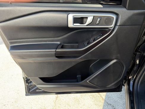 Used 2020 Ford Explorer XLT w/ Equipment Group 202A image 19