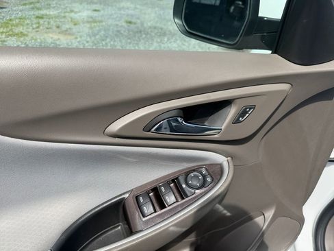 Used 2022 Chevrolet Malibu LS w/ Driver Confidence Package FWD image 18