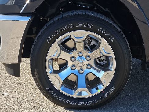 New 2026 RAM 1500 Big Horn AWD/4WD image 9