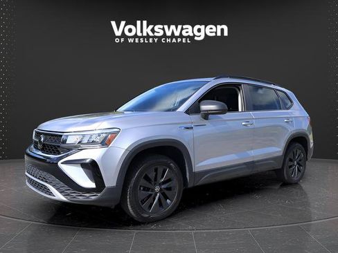 Certified 2023 Volkswagen Taos S FWD image 4