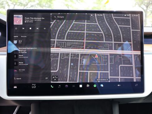 Used 2022 Tesla Model S image 42