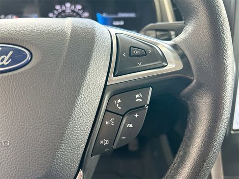 Used 2024 Ford Edge SEL image 18