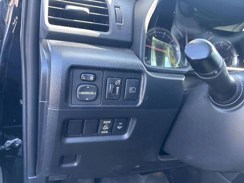 Used 2024 Toyota 4Runner TRD Off-Road Premium w/ Moonroof Package AWD/4WD image 21
