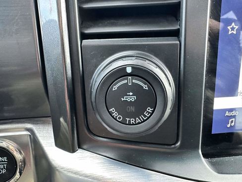 Used 2022 Ford F150 Lariat w/ Equipment Group 502A High image 23