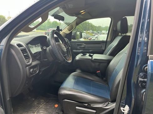 Used 2019 RAM 1500 Big Horn AWD/4WD image 12