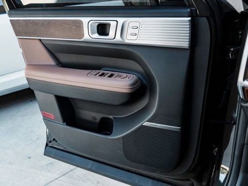 New 2026 Hyundai Santa Fe Limited FWD image 17