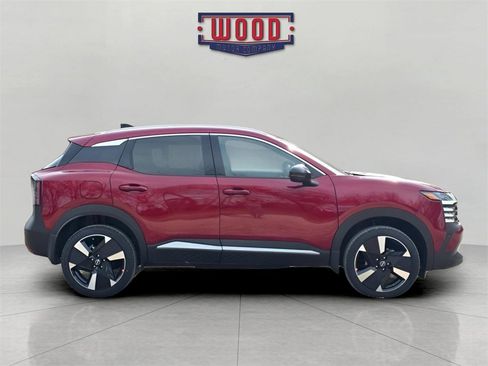 New 2026 Nissan Kicks SR image 2