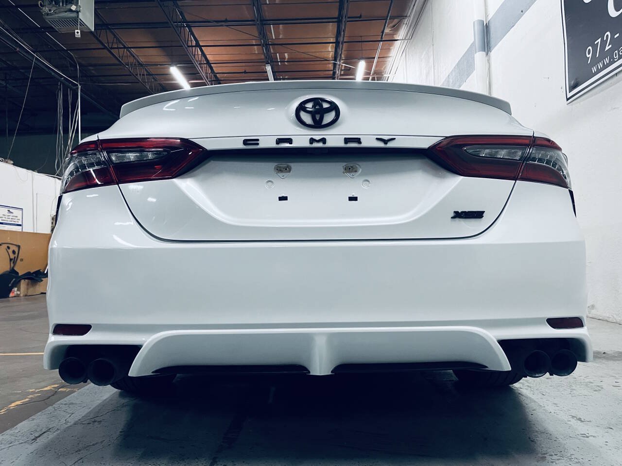 Used 2021 Toyota Camry XSE FWD image 6