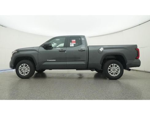 Used 2024 Toyota Tundra SR5 w/ SR5 Premium Package AWD/4WD image 22