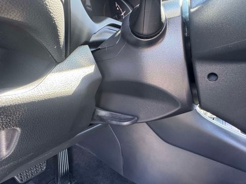 Certified 2025 Toyota RAV4 XLE AWD/4WD image 25