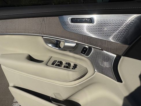 New 2026 Volvo XC90 B6 Ultra w/ Lounge Package AWD/4WD image 15