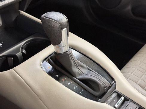 New 2026 Honda HR-V LX image 17