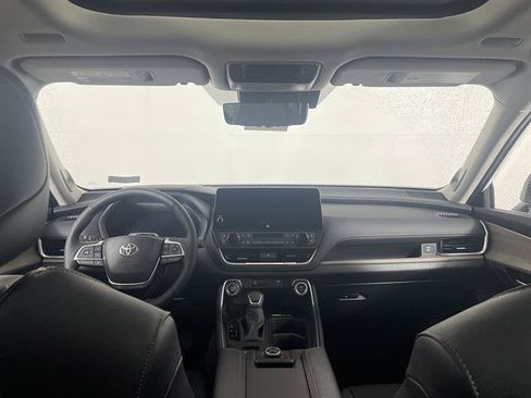 New 2026 Toyota Grand Highlander AWD image 13