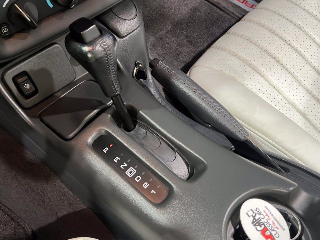 Used 1998 Chevrolet Camaro Z28 w/ SS Performance/Appearance Pkg RWD image 21