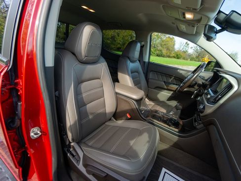 Used 2021 GMC Canyon Denali image 27