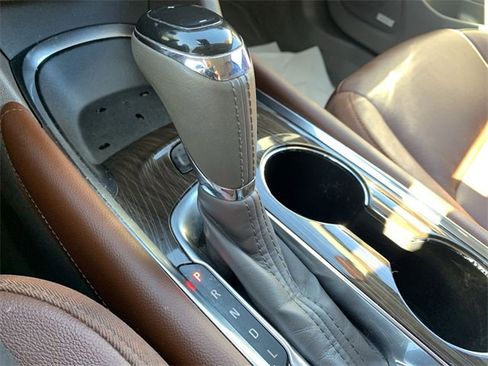 Used 2016 Chevrolet Malibu Premier w/ Driver Confidence Package image 25