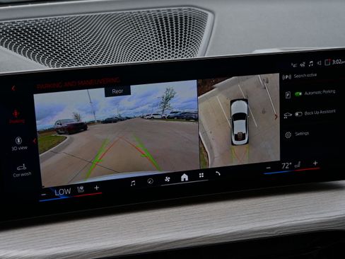 Used 2025 BMW 430i Coupe w/ M Sport Package image 14