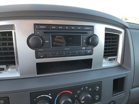 Used 2009 Dodge Ram 2500 Truck SLT w/ Popular Equipment Group AWD/4WD image 13