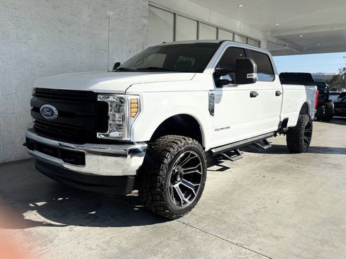 Used 2019 Ford F250 XL w/ Power Equipment Group AWD/4WD image 29
