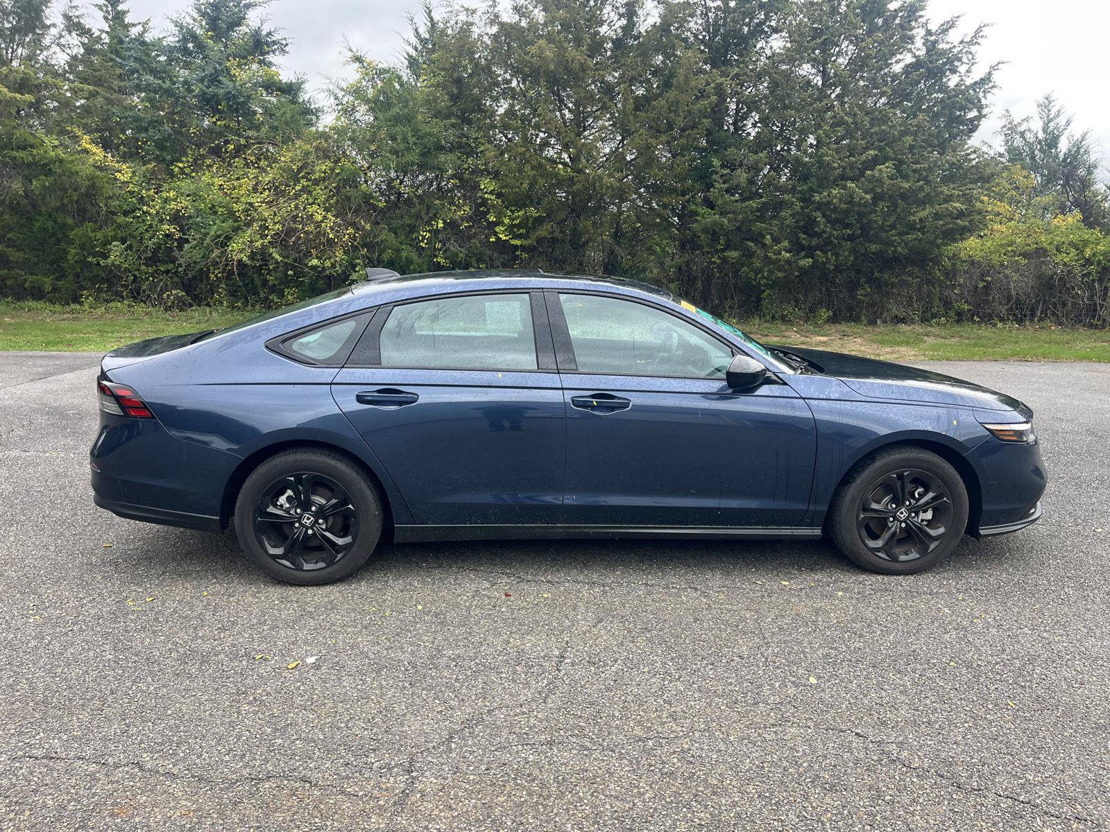 Used 2025 Honda Accord SE image 8