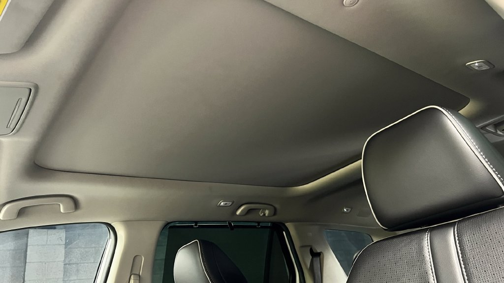 Used 2025 Honda Pilot Elite image 9