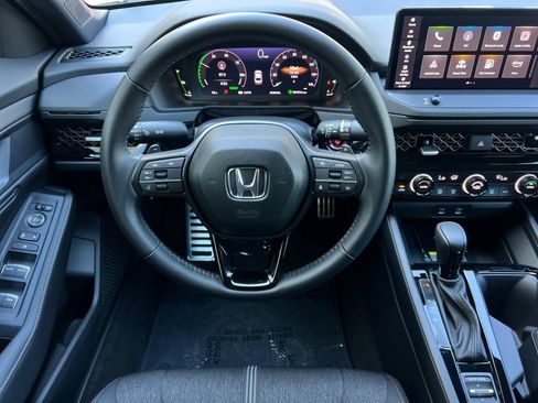 Used 2025 Honda Accord Sport image 14